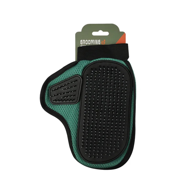 Pet grooming glove